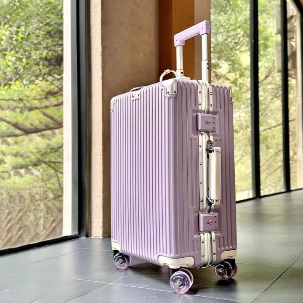 Aluminum Frame Carry On Luggage - حقيبة بإطار من الألومنيوم مع عجلة