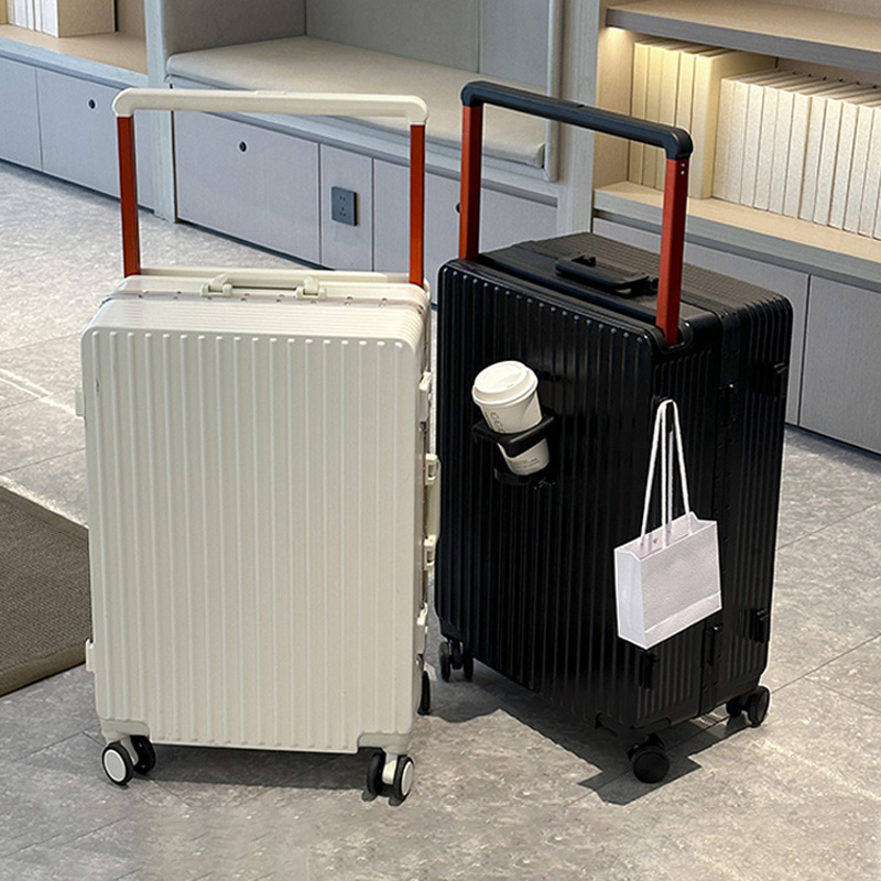 Spinner Wheel Rolling Suitcase 20 Inch - حقيبة جديدة بمقبض واسع على عجلات