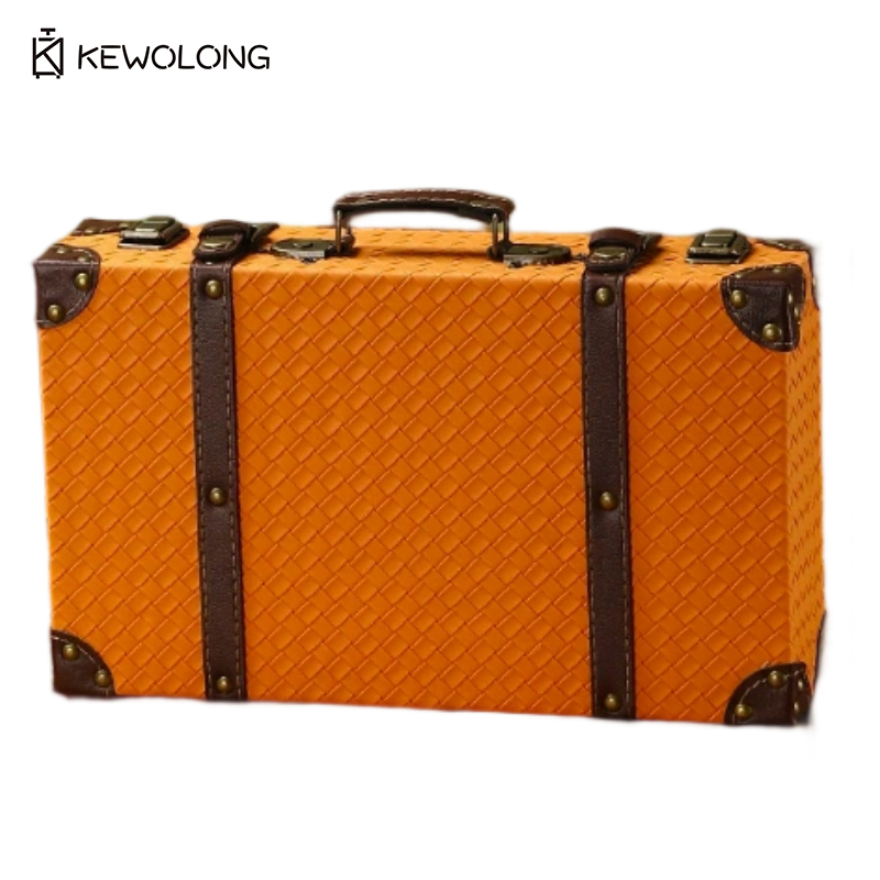 صندوق تخزين على شكل حقيبة سفر  - مراجعة Retro Vintage Trunk Suitcase وسعره