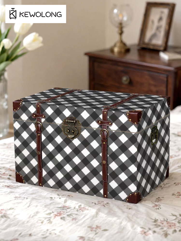 صندوق تخزين خشبي بنقشة مربعات  - مراجعة Retro Vintage Trunk Suitcase وسعره