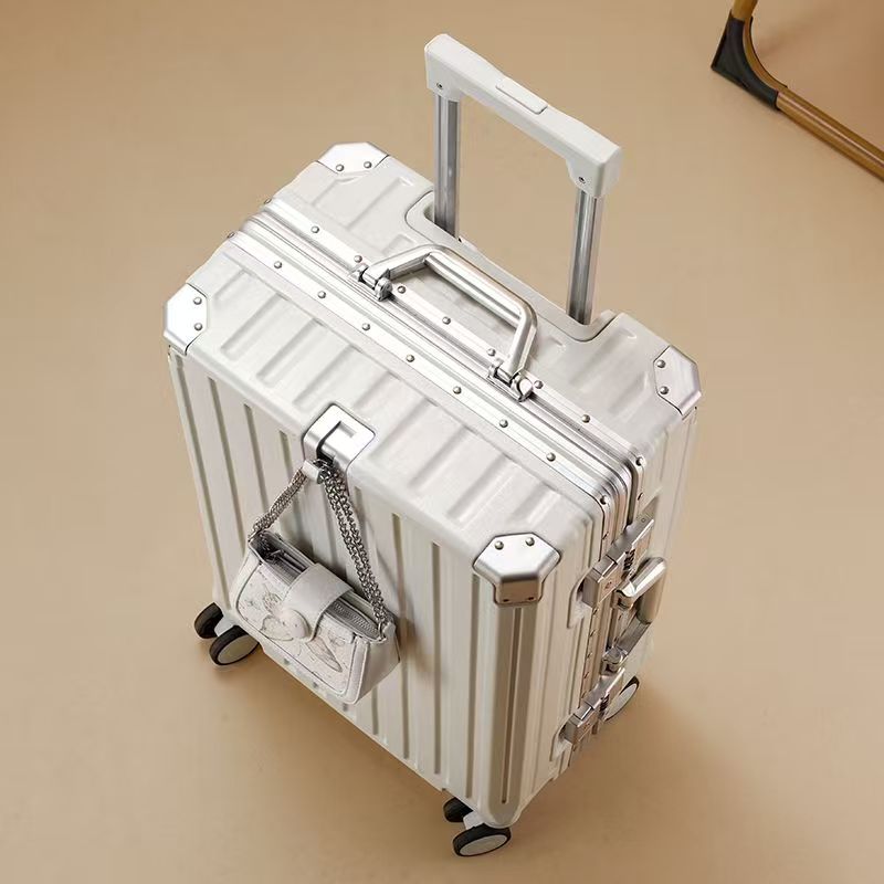 حقيبة سفر بإطار ألومنيوم محدثة - مراجعة Aluminum Frame Carry On Luggage وسعره